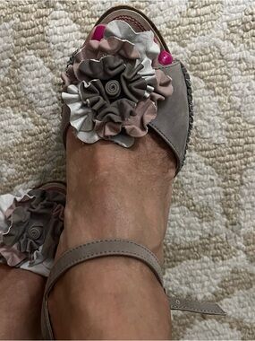 Sweet Luxury Rebel suede sandals worn once!
